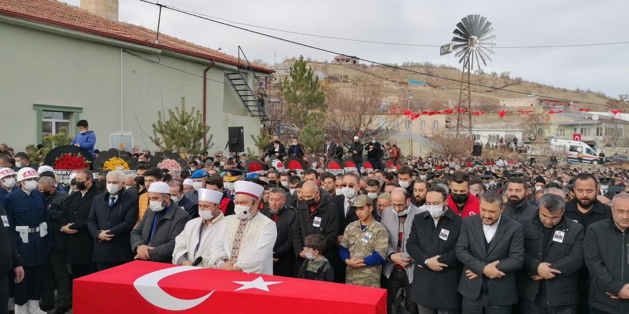 Şehit Uzman Çavuş Aksöz, Nevşehir’de toprağa verildi