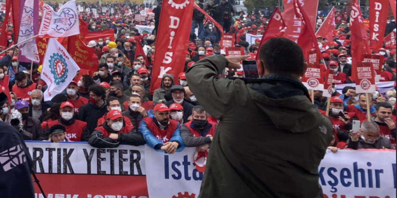 DİSK meydanlara çıktı: 'Artık yeter, geçinmek istiyoruz'