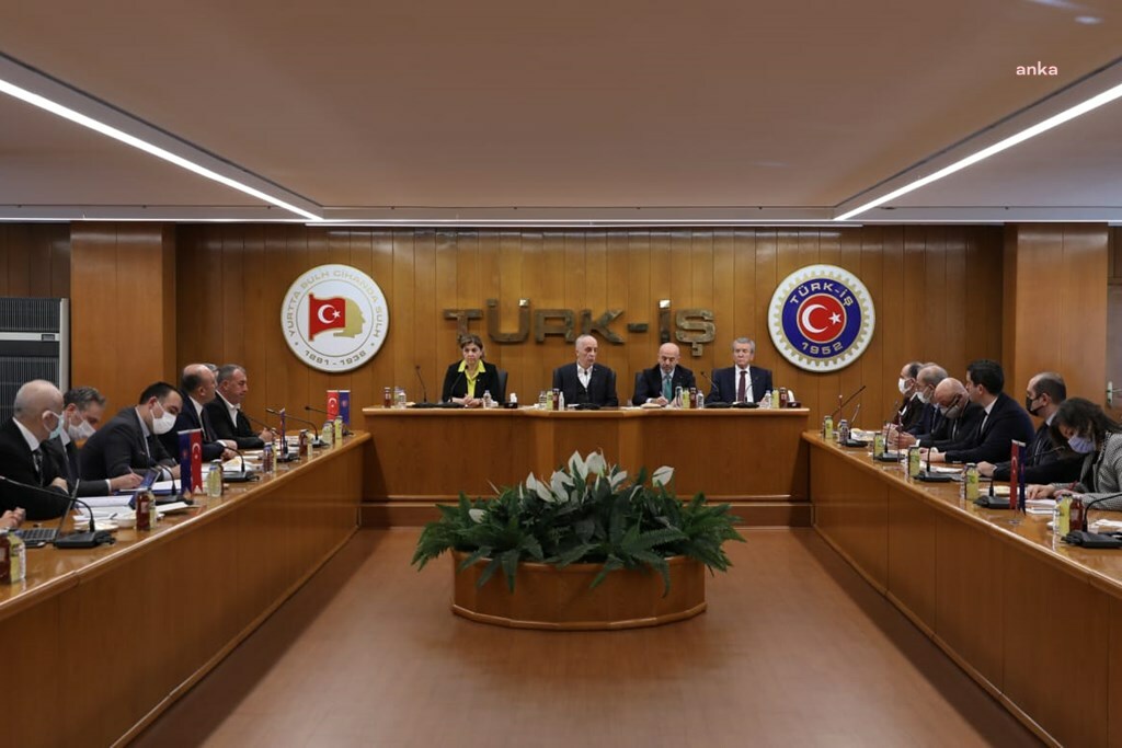 Asgari ücret komisyonu: Yüzde 14 olan SGK priminin 5 puan indirilmesi talebi üzerinde çalışılıyor