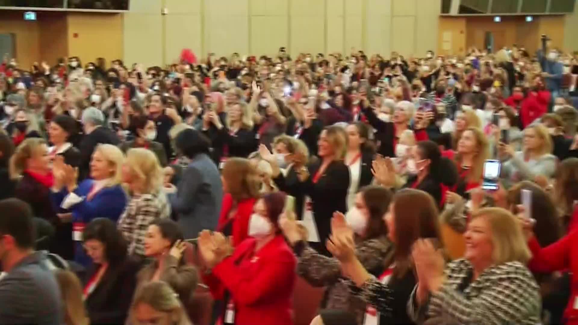 CHP lideri Kılıçdaroğlu: "Biz yoksulluğu idare etmek için değil, bu bereketli topraklarda yoksulluğu tarihe gömmek için iktidar olmak istiyoruz"