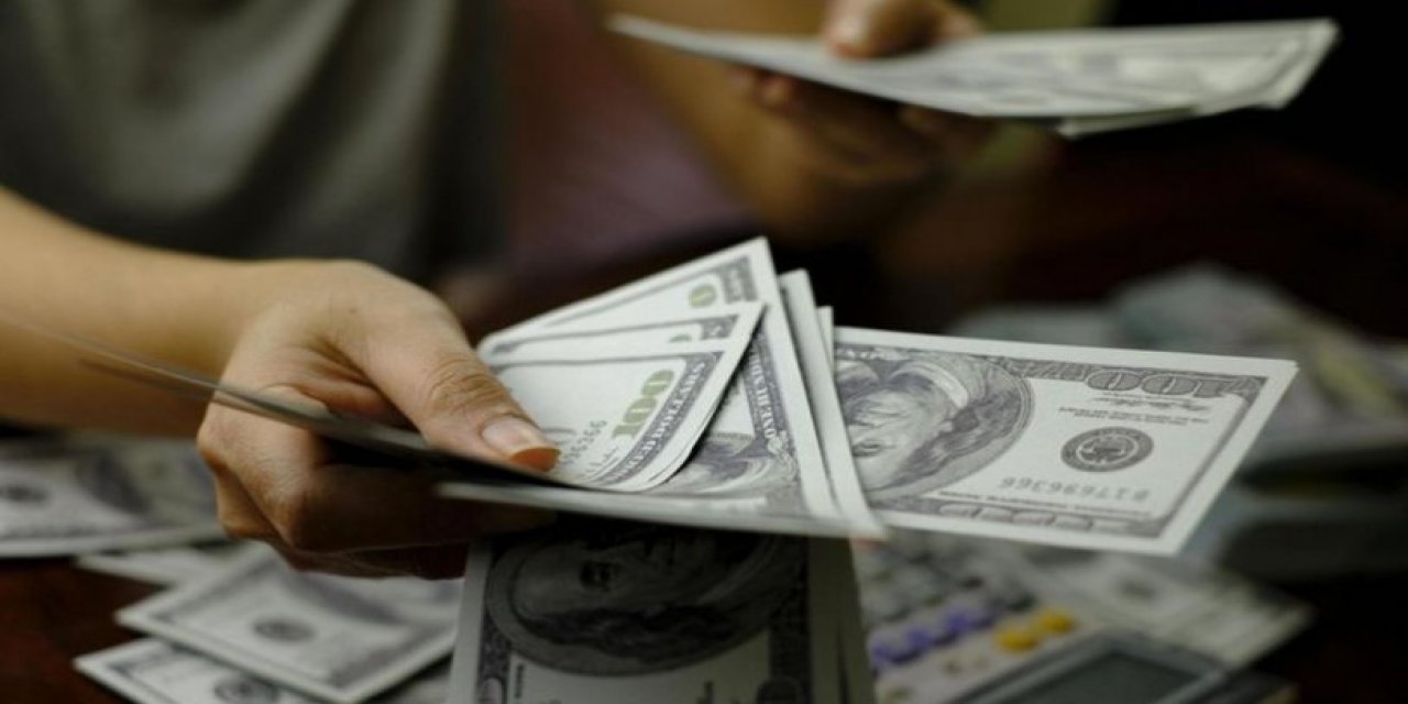 Doların ateşi düşmüyor: Tarihi rekor yenilendi