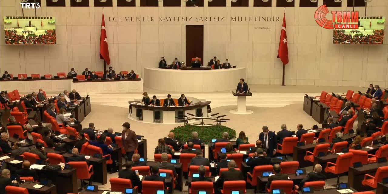 Erkek: 'Benim ben, bu ekonominin sorumlusu’. diyordun O zaman istifa et