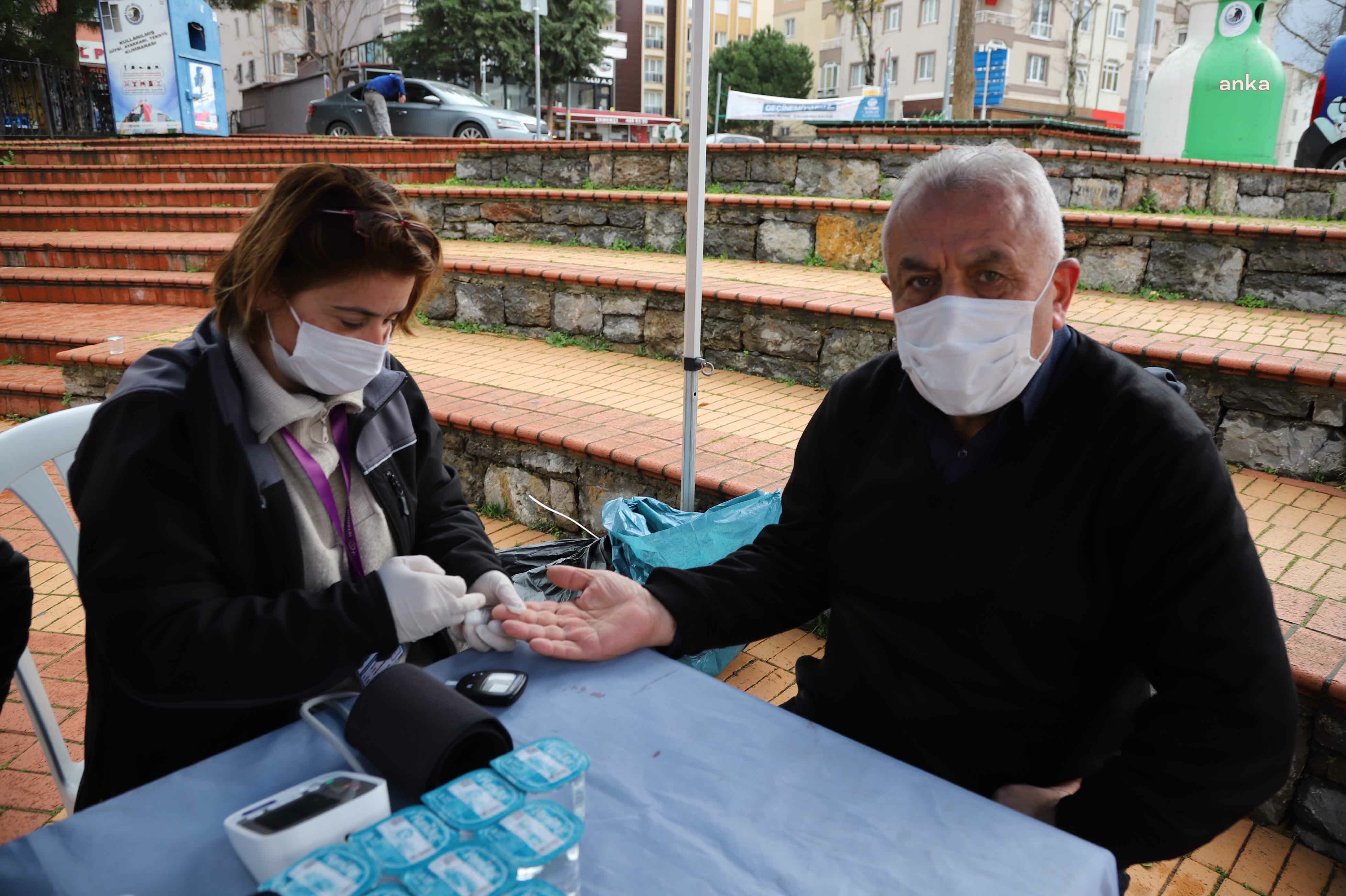Kartal Belediyesi ve Kızılay ile vatandaşlara sağlık taraması