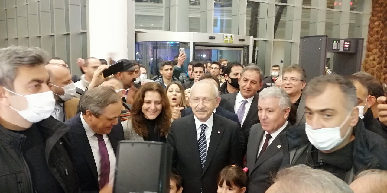 Kemal Kılıçdaroğlu'na sürpriz doğum günü