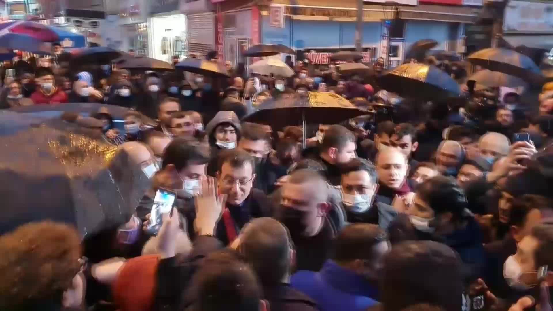 Ekrem İmamoğlu: "Hepimizin ekonomiyle ilgili derin bir sorunu var"