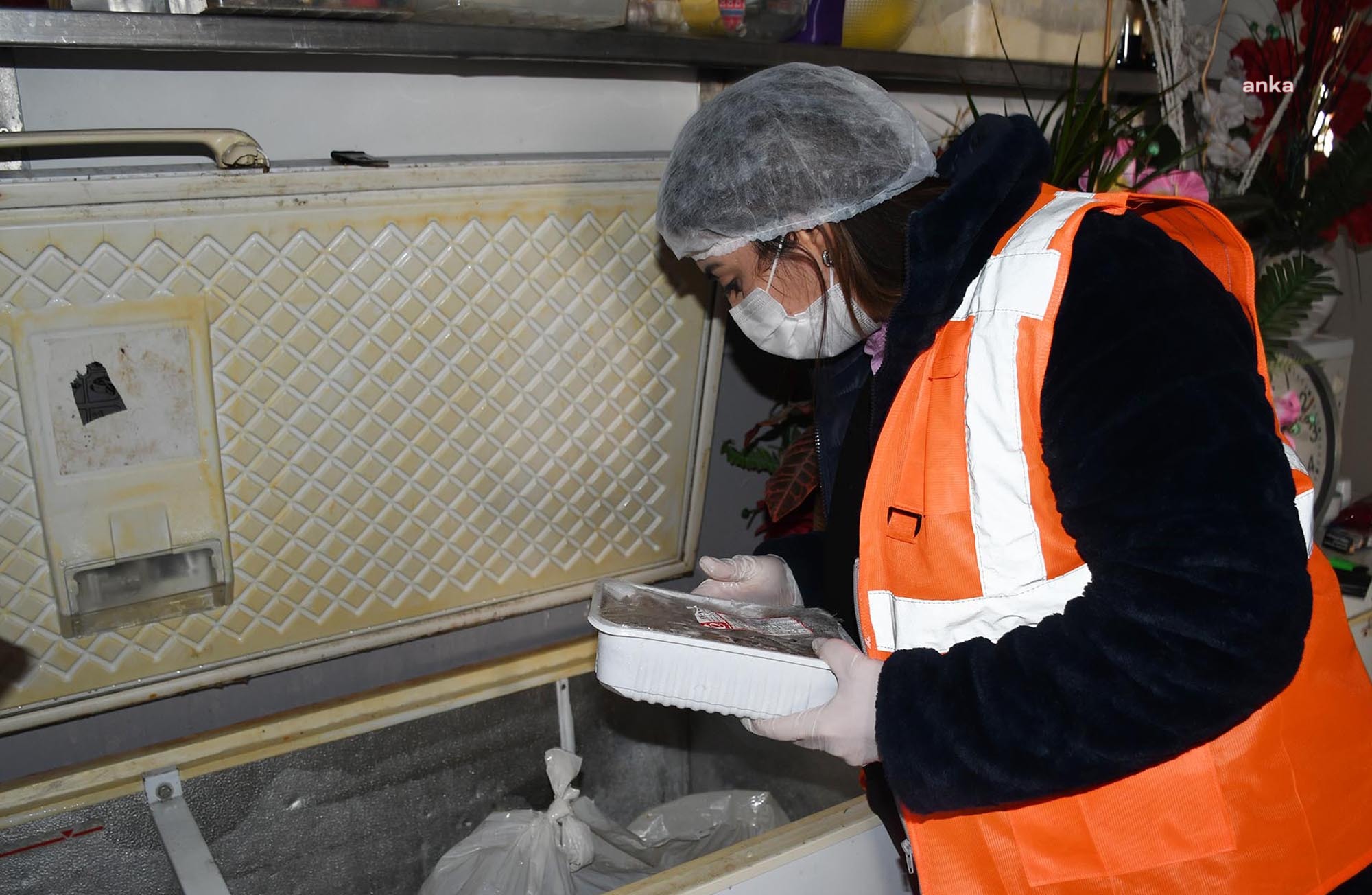 Kuşadası'nda 2021 yılında sağlıksız gıdaya geçit verilmedi