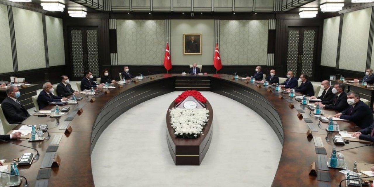 "Erdoğan, not alınan isimlerin biletini kesti!" Kabine değişiyor mu?