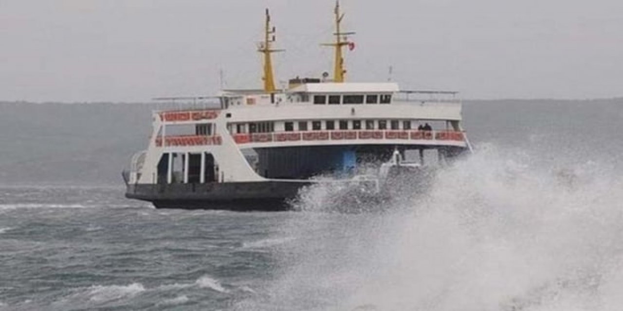 İstanbullular dikkat! Deniz ulaşımına fırtına engeli!
