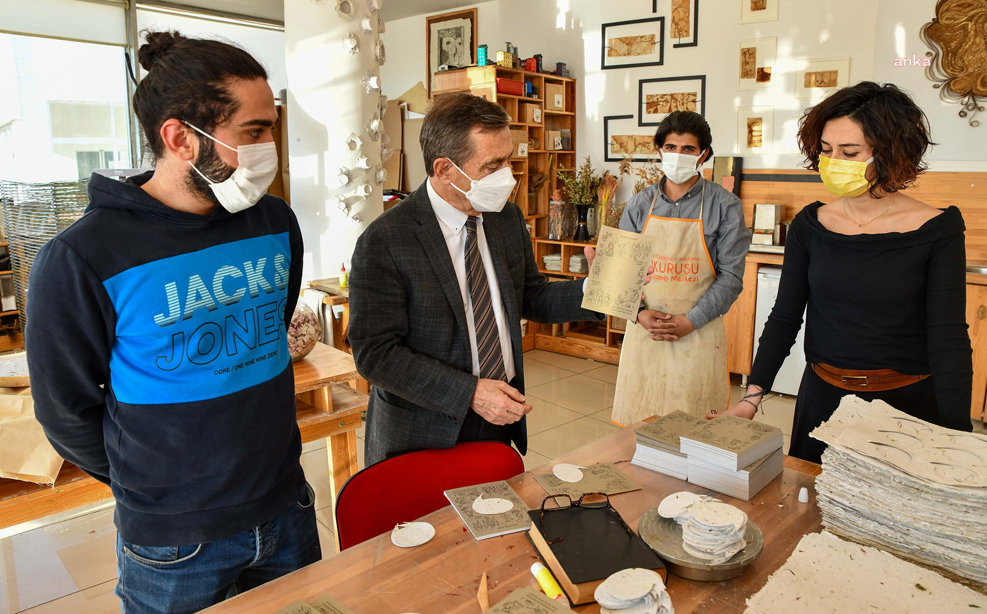 Tepebaşı Belediyesi Sukurusu Uygulama Merkezi'nden 25 bin tebrik kartı