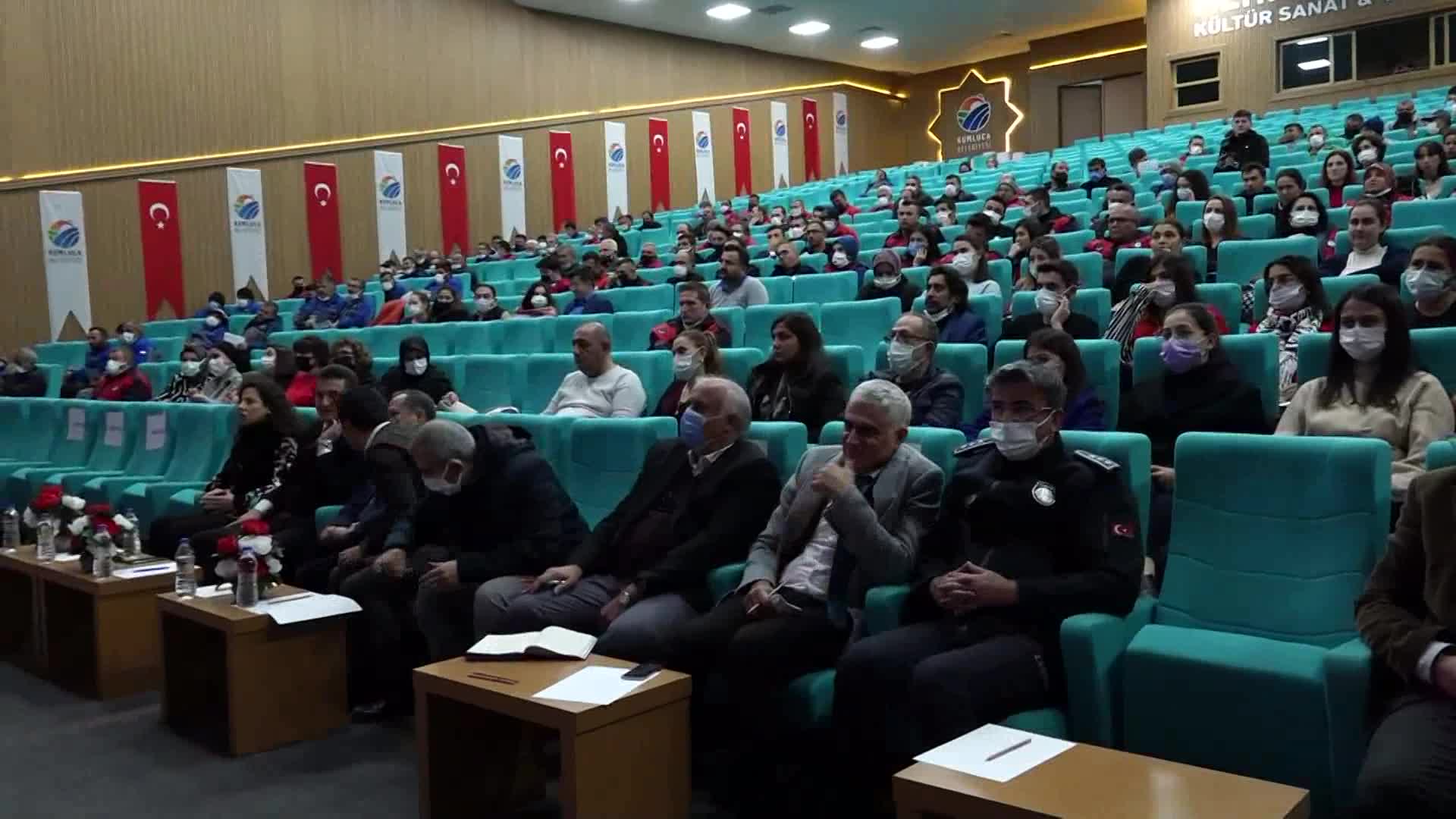 Kumluca Belediyesi'nden personeline ışıklarını fark ettiren seminer