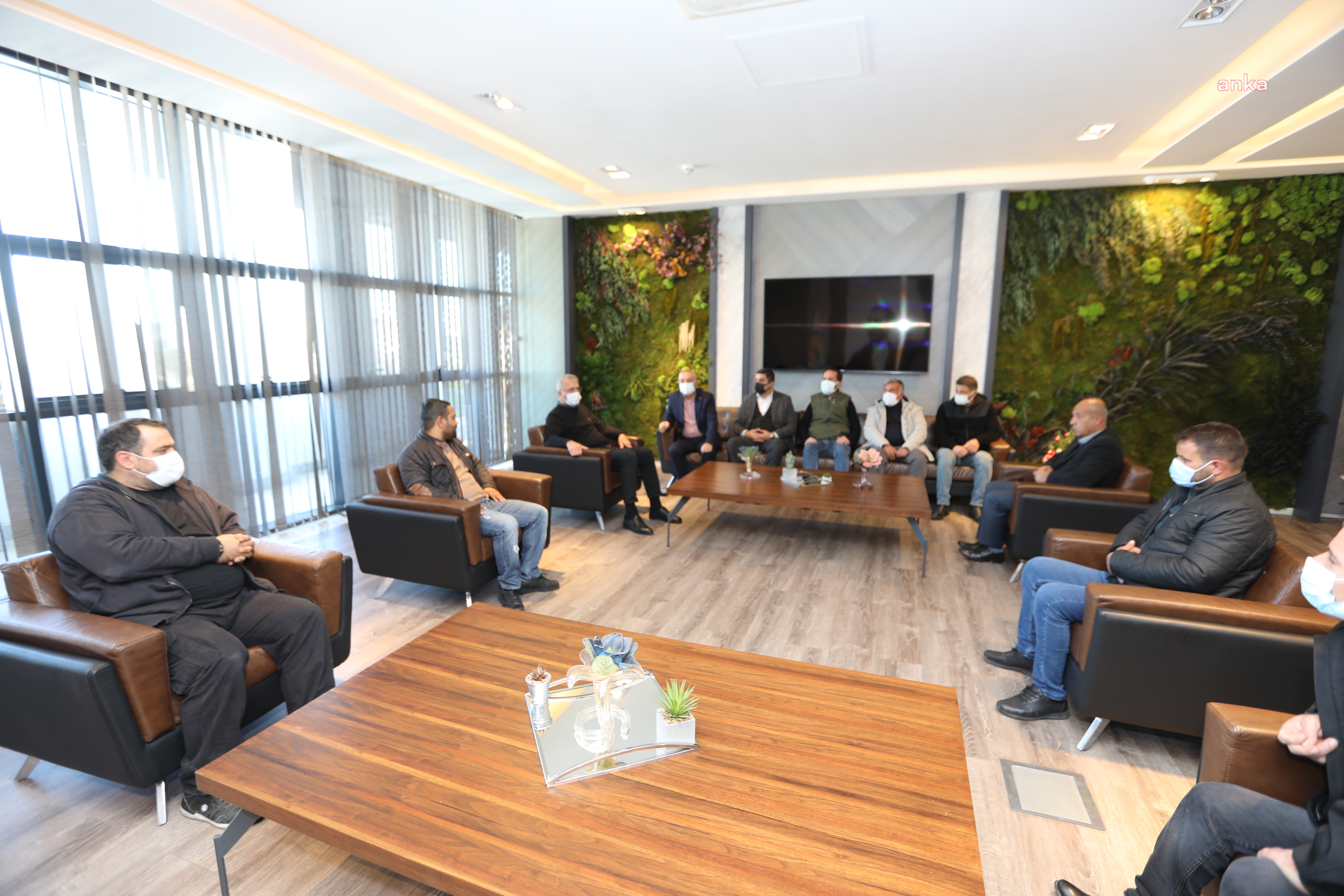 DİSK’ten Mezitli Belediye Başkanı Neşet Tarhan'a teşekkür ziyareti