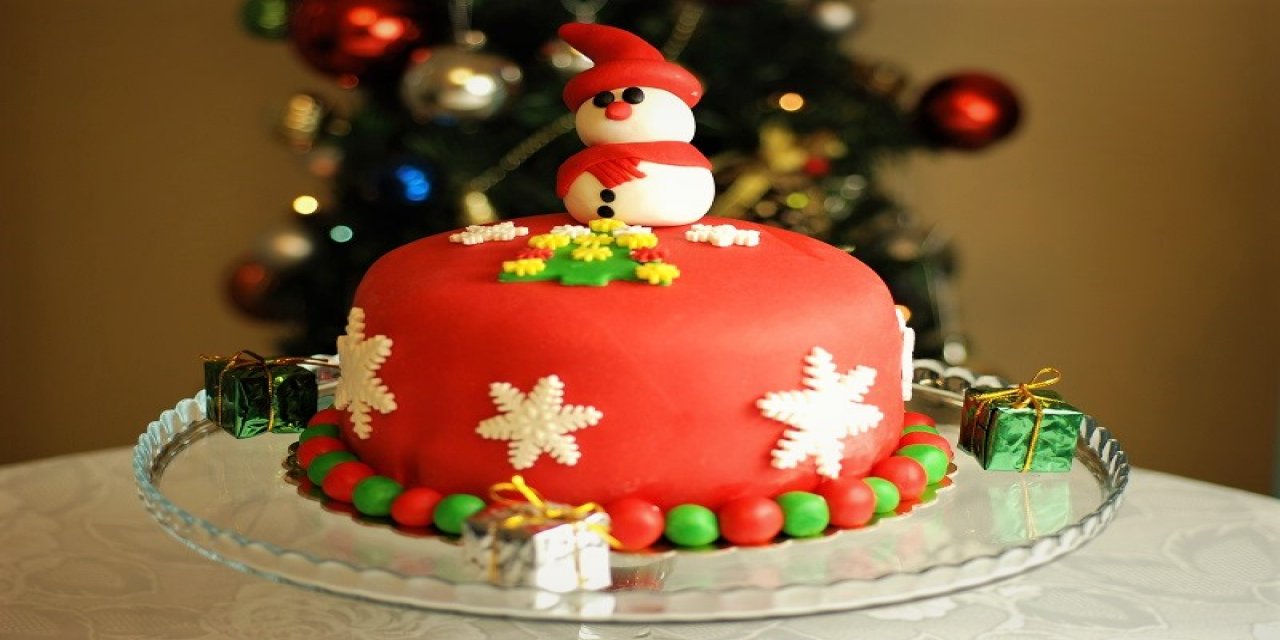 Pasta üreticisi sordu, Diyanet'ten yılbaşı fetvası geldi: 'İslam'a yakışır, yaraşır bir şey değildir'