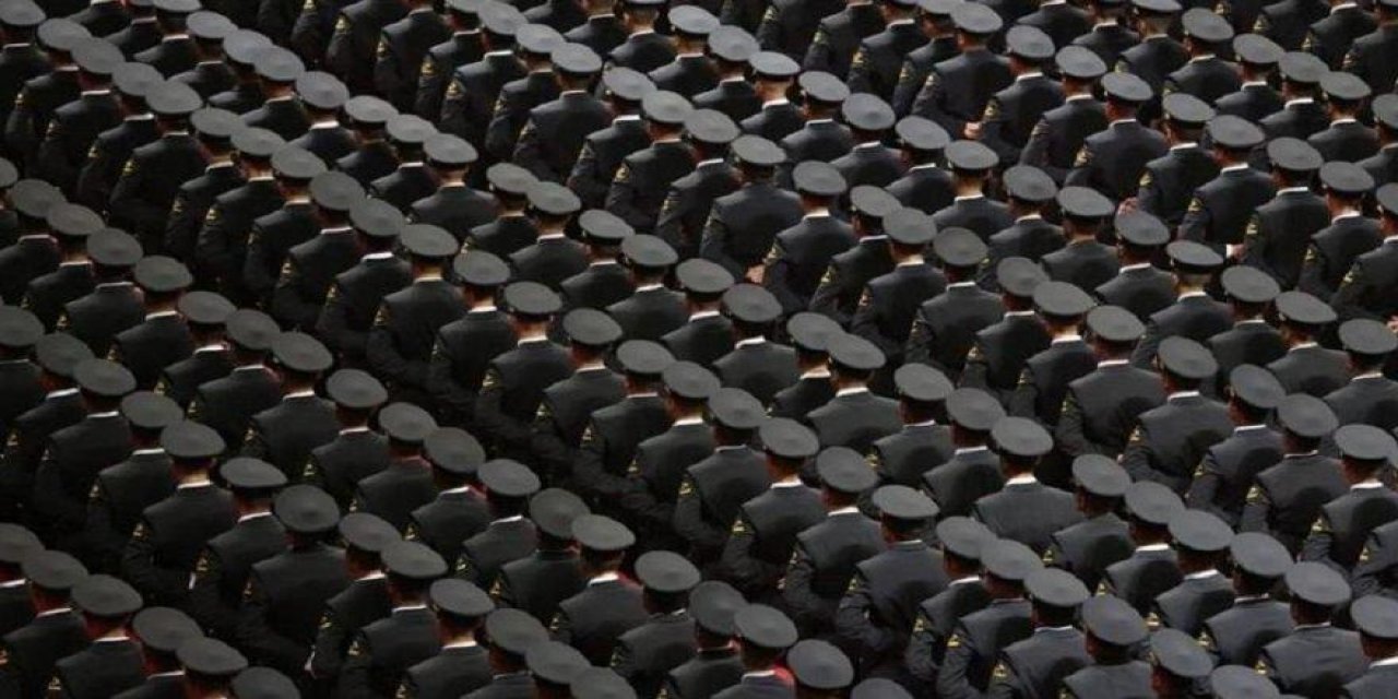 TSK’dan 150 general ve 10 bin subay ihraç edildi