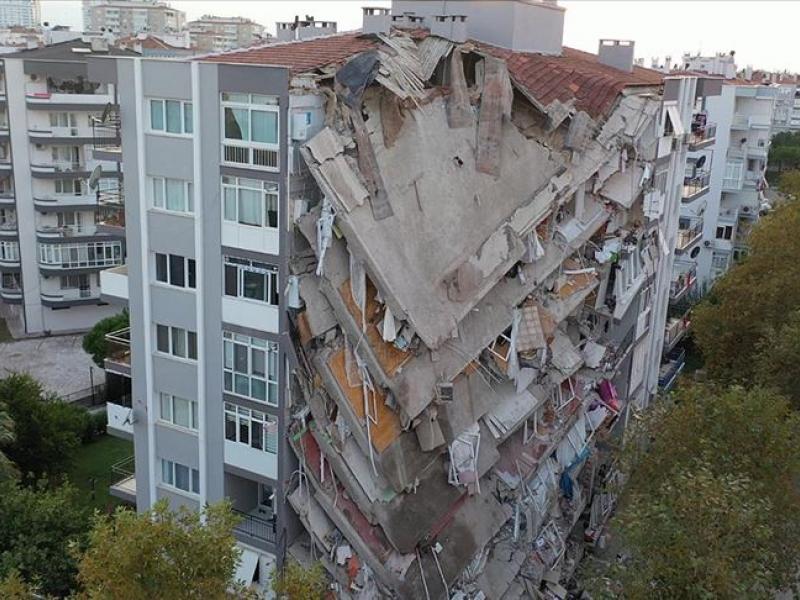 İzmir'de çöken binanın yapımında çalışan işçi: İlk depremde yıkılacağını biliyorduk