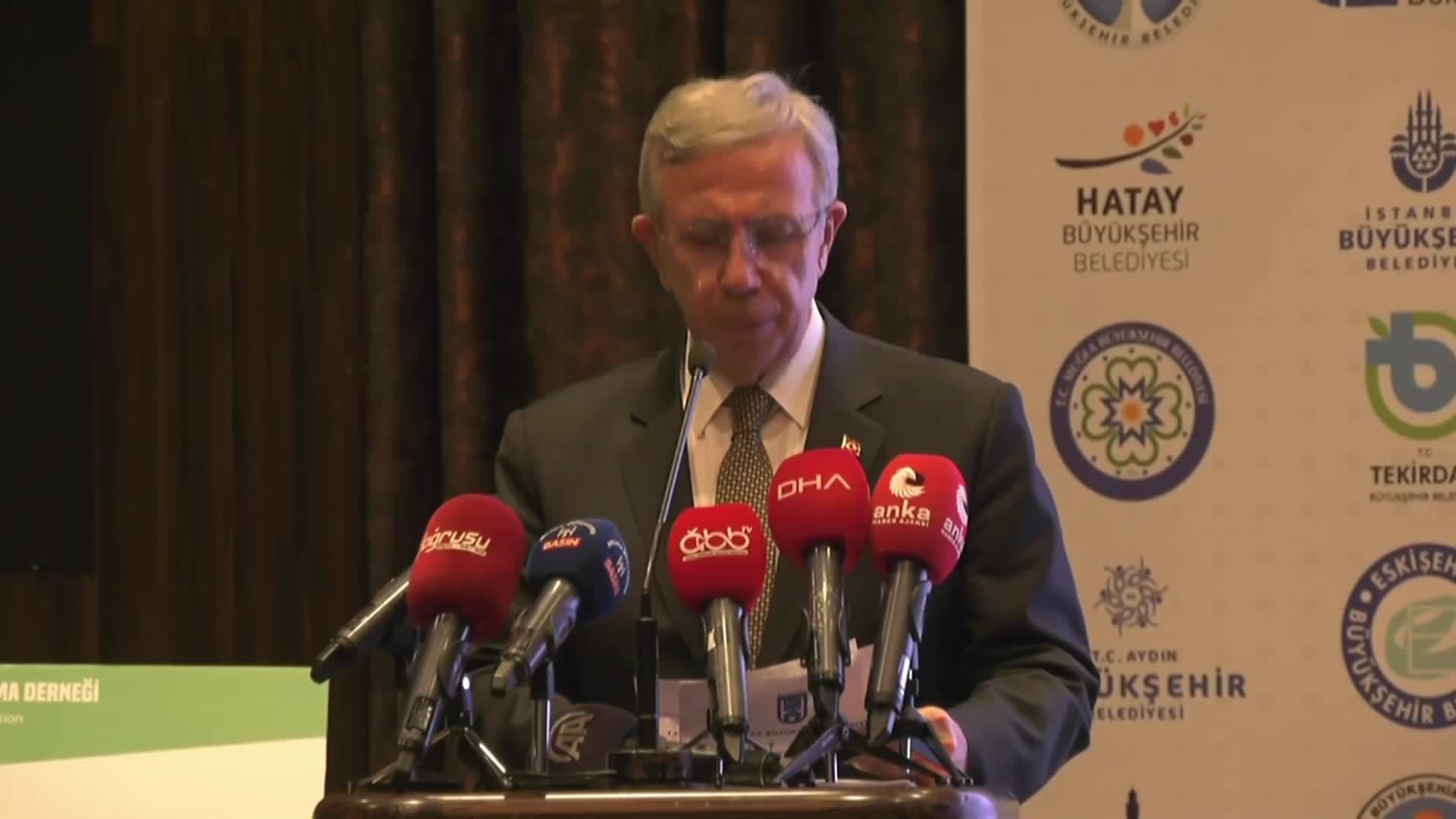 CHP'li Büyükşehir Başkanları Ankara'da... Mansur Yavaş: "Güneşin, onun önünü kapatan gökdelenlerden daha kıymetli olduğunu herkes tecrübe etti"