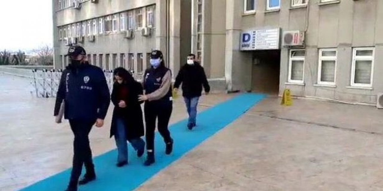 Darbeci general Semih Terzi'nin eşi Nazire Terzi, bugün emniyete giderek teslim oldu.