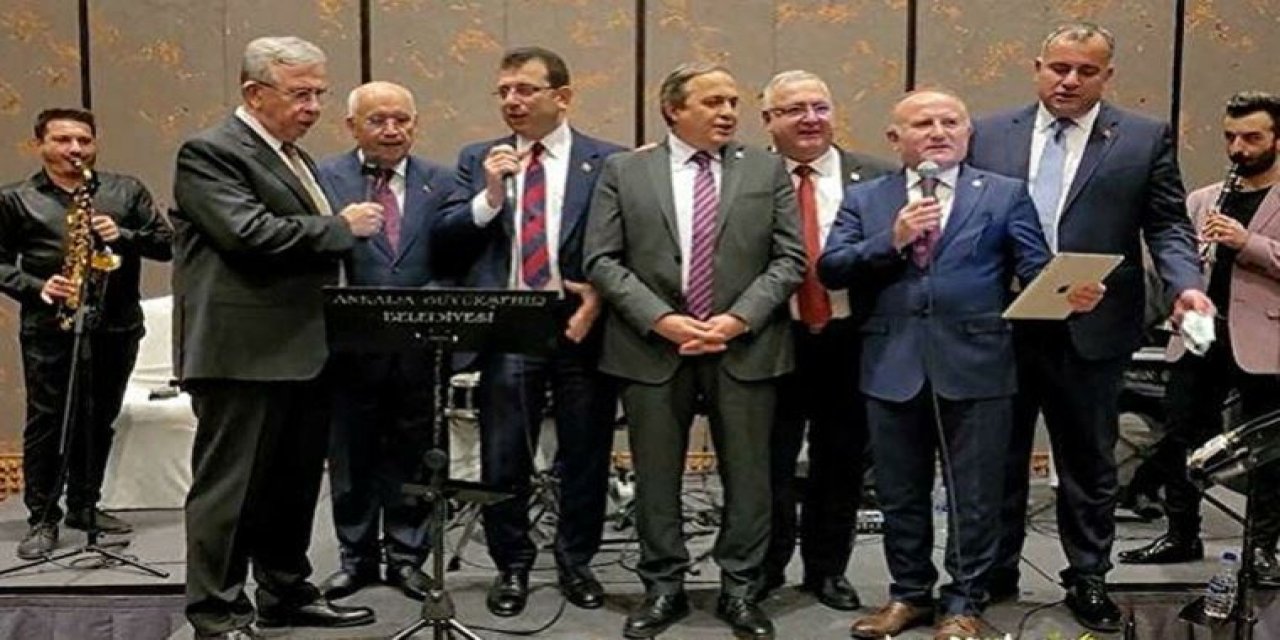 Mansur Yavaş "Uyan uyan Gazi Kemal, güzel günler yakında" notuyla paylaştı: CHP'li başkanlar birlikte türkü söyledi