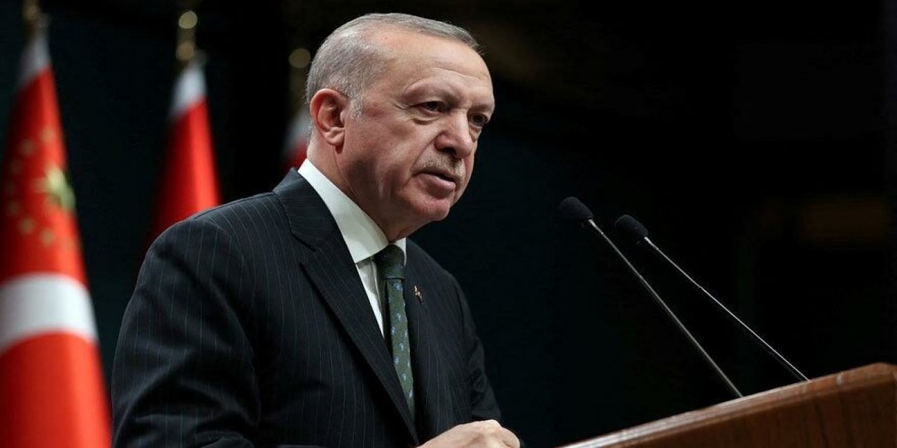 Financial Times'dan çarpıcı 'Türk Lirası' analizi: "Genç Türkleri dijital beyin göçüne zorluyor"