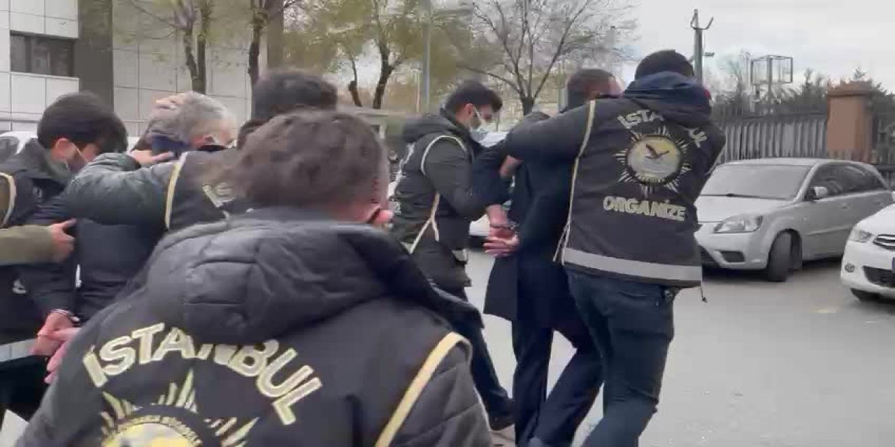 Susurluk hükümlüsünün öldüğü silahlı kavgayla ilgili 2 kişi daha adliyeye sevk edildi