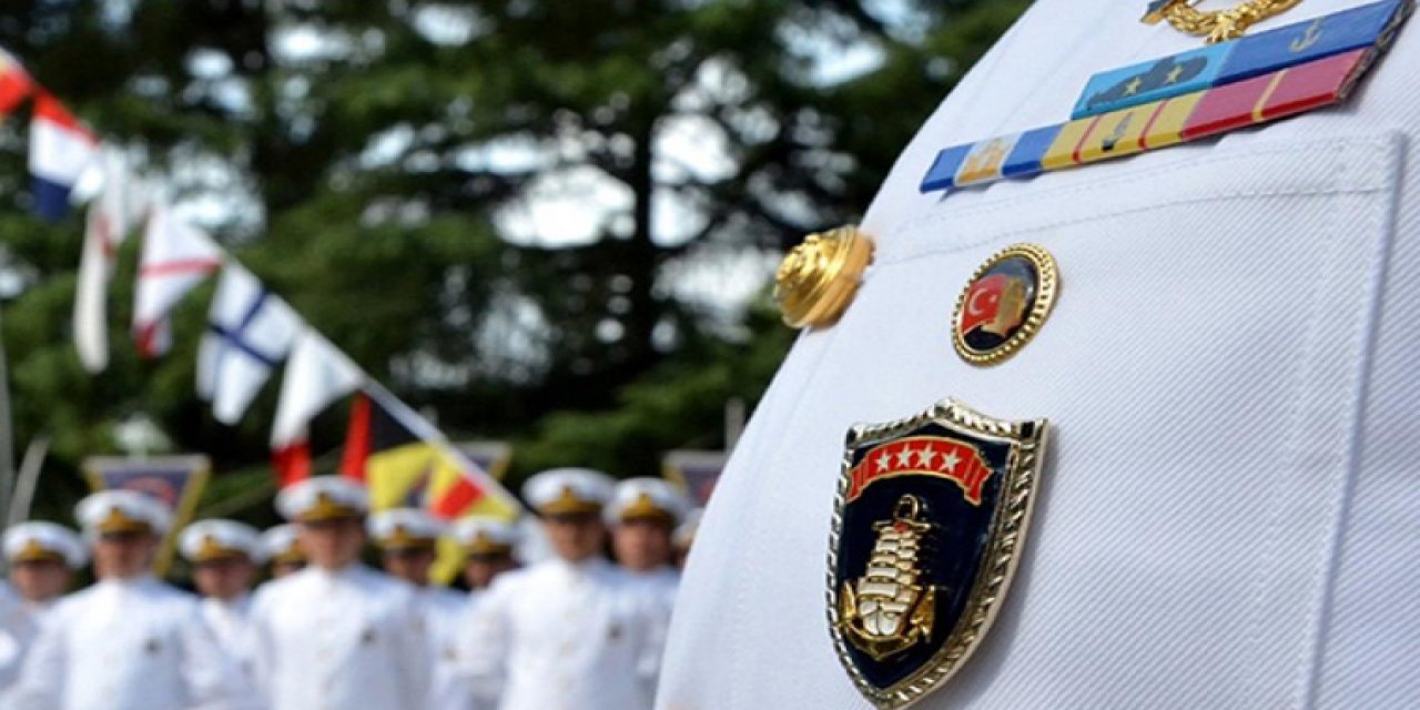 Yasak inadı sürüyor: Emekli amiraller hakkında gelişme
