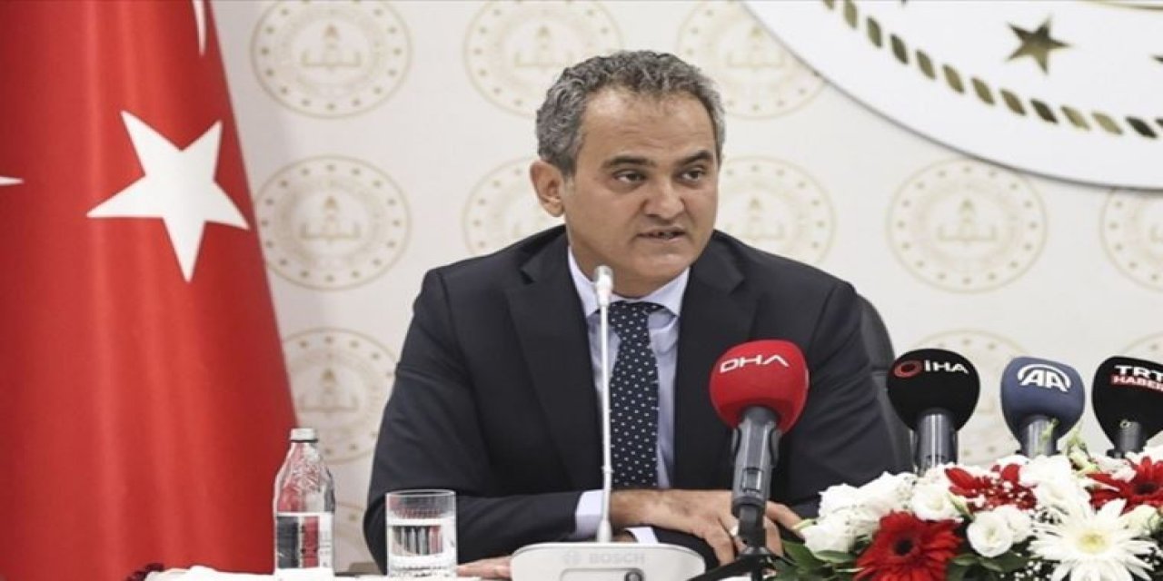 Milli Eğitim Bakanı Özer açıkladı: Yüz yüze eğitime ara verilecek mi?