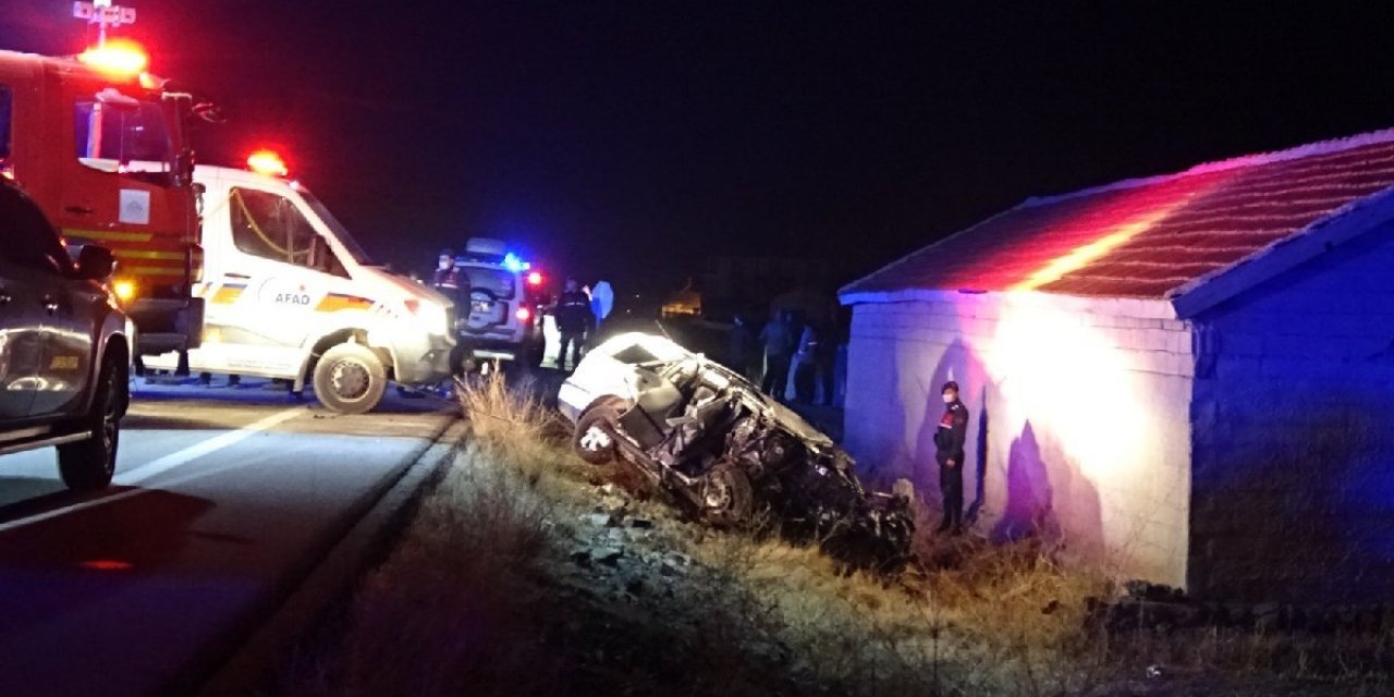 Yeni yılın ilk dakikalarında kahreden haber: 7 can gitti