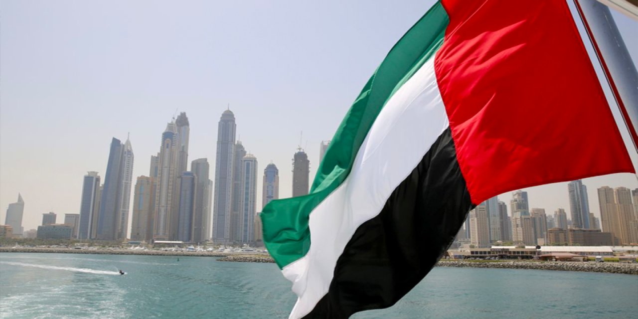 Birleşik Arap Emirlikleri’nden yeni Covid-19 tedbiri: Aşısızlar yurt dışına çıkamayacak