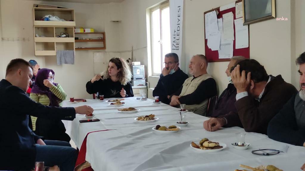 İzmit Belediyesi'nden çiftçiye gübreleme ve ilaçlama eğitim