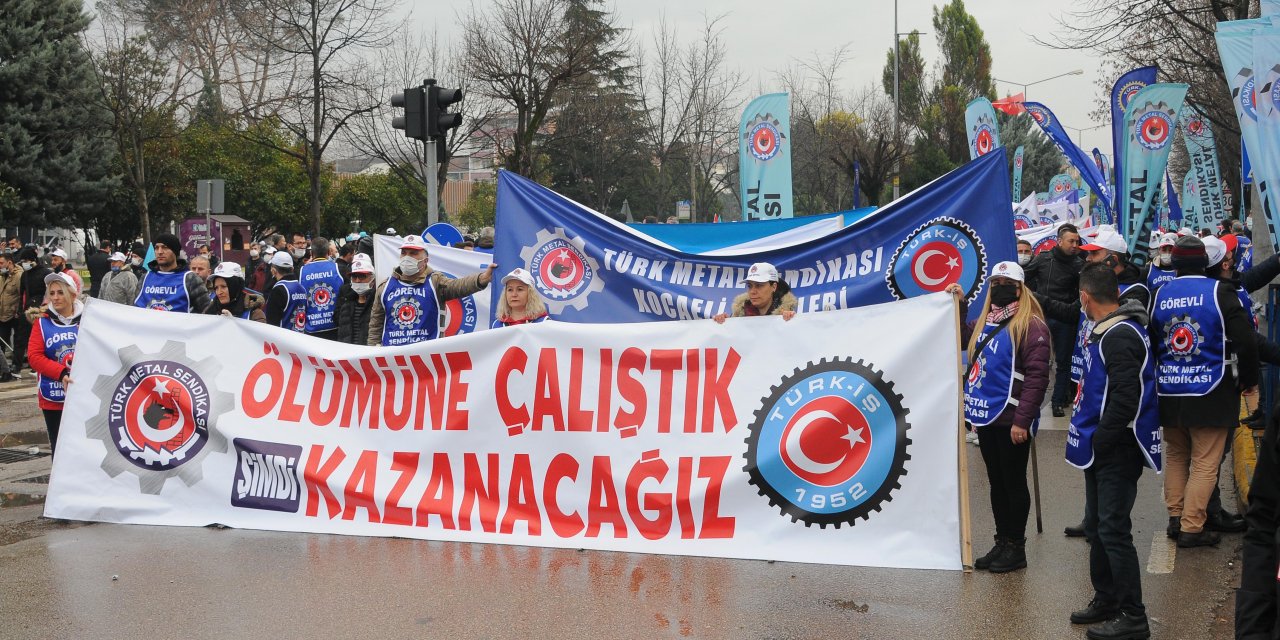 İzmit’te metal işçilerinden 'toplu sözleşme' mitingi