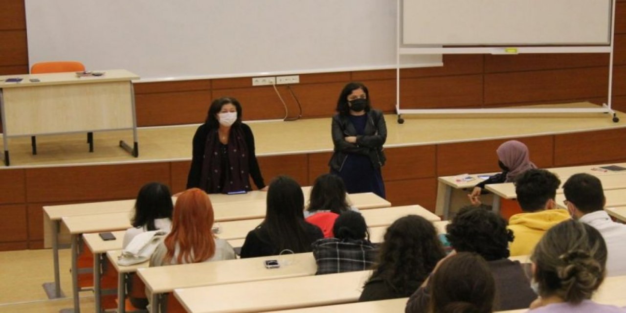 YÖK Başkanı Özvar'dan salgın açıklaması: Eğitim kararları üniversitelerin yönetimine bırakıldı