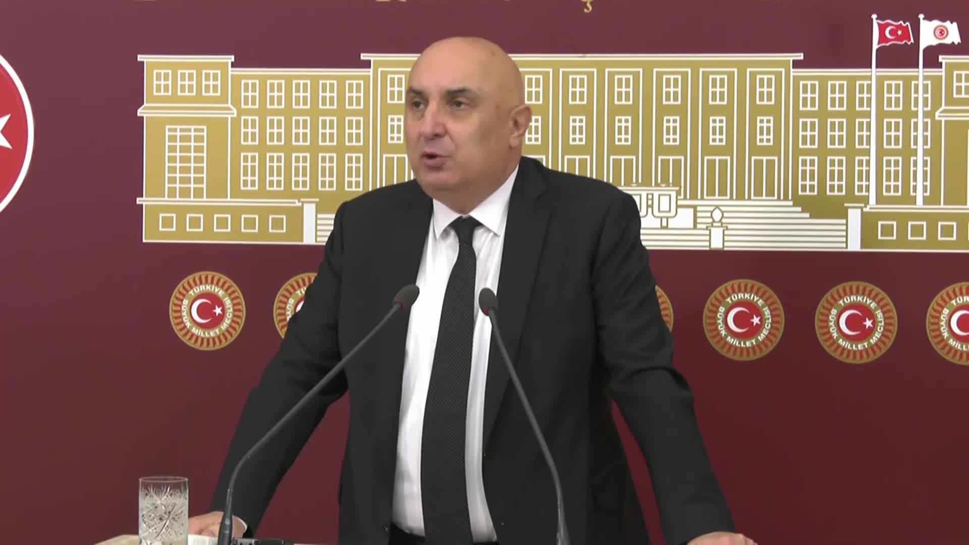 Özkoç'tan Erdoğan'a yanıt: "İktidara gidiyoruz Erdoğan, millet bizi oraya kollarını açarak sürüklüyor"