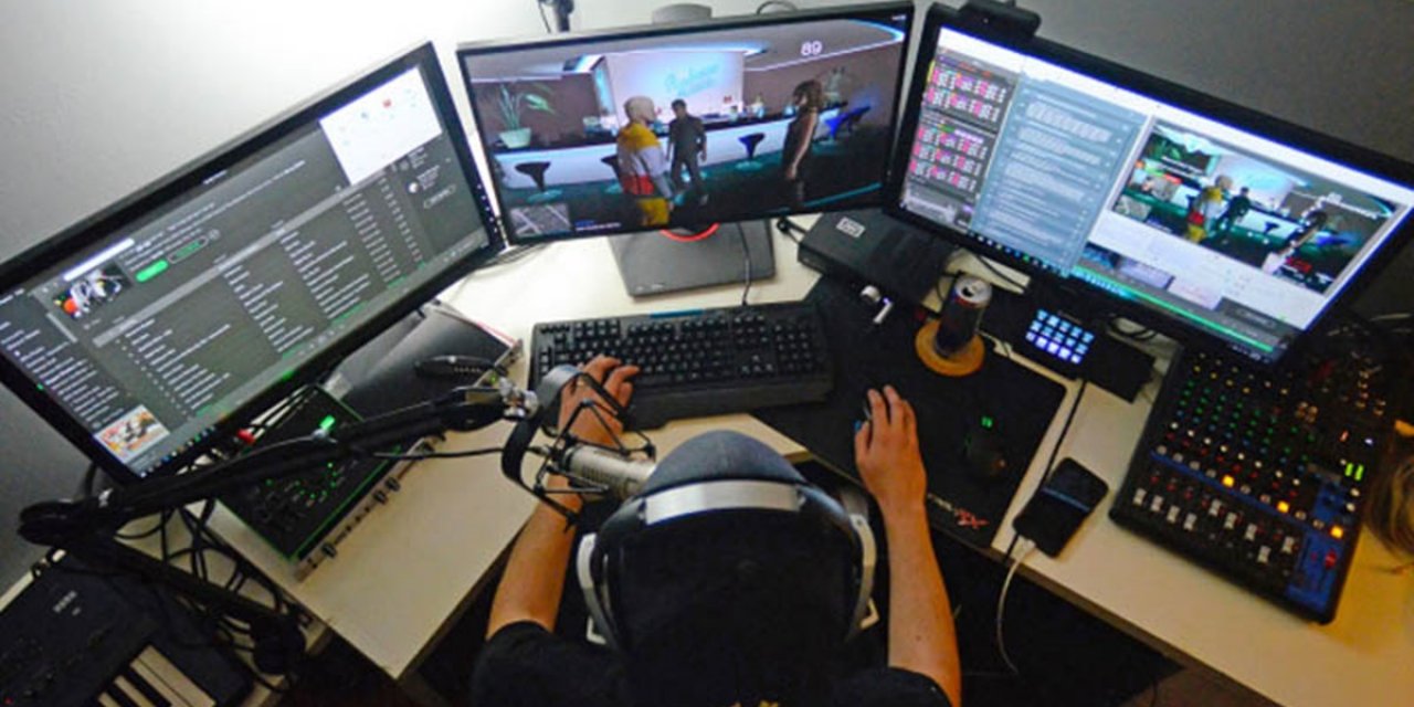 Sosyal medya platformu Twitch üzerinden dolandırıcılık yaptıkları iddia edilen 2 kişi tutuklandı