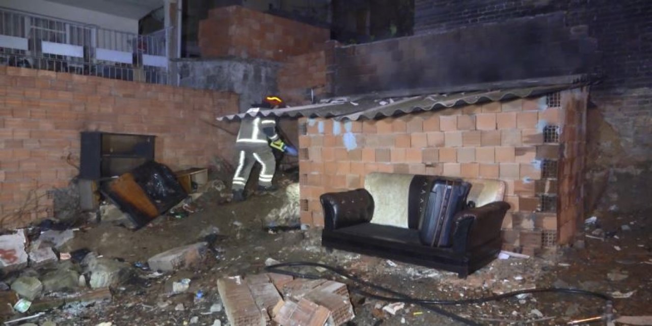 Sigara içerken uyuyakaldı, yangında yaşamını yitirdi