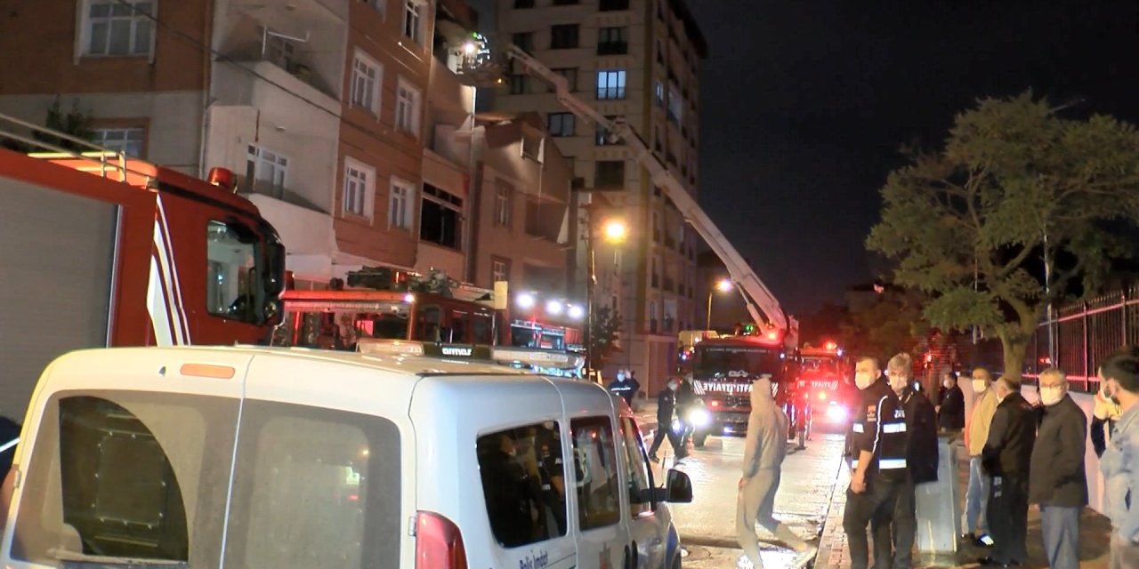 Tuzla'da apartman dairesinde çıkan yangın paniğe neden oldu