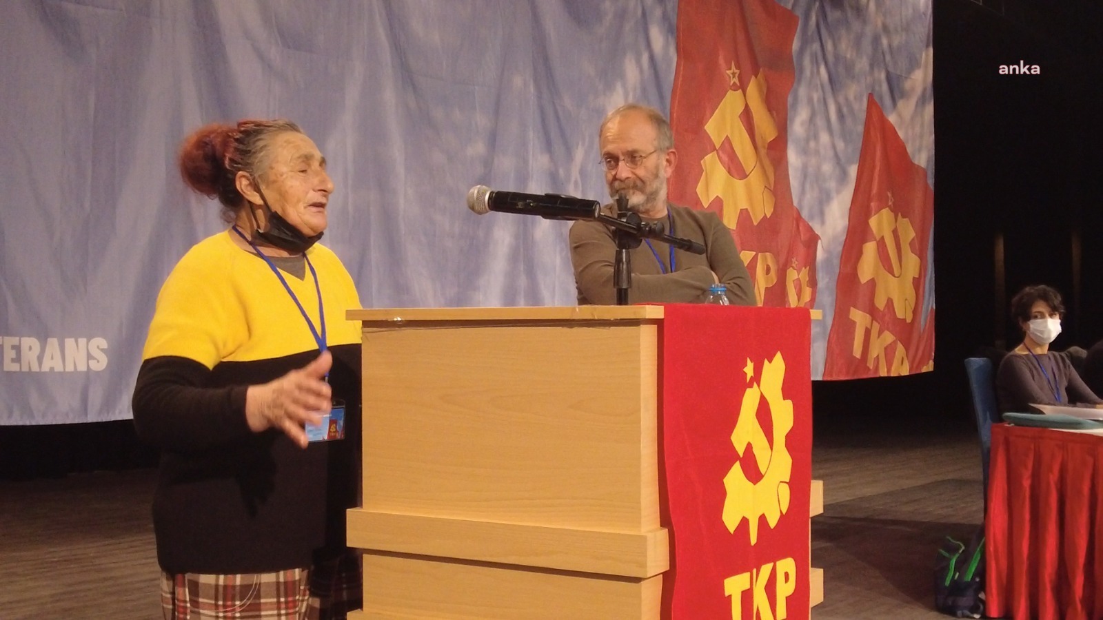 TKP, olağanüstü konferansta bir araya geldi