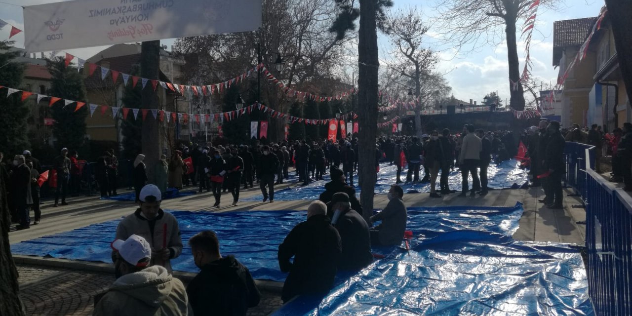 AKP'nin kalesi sarsılıyor mu? Açılış töreninde meydanlar boş kaldı!