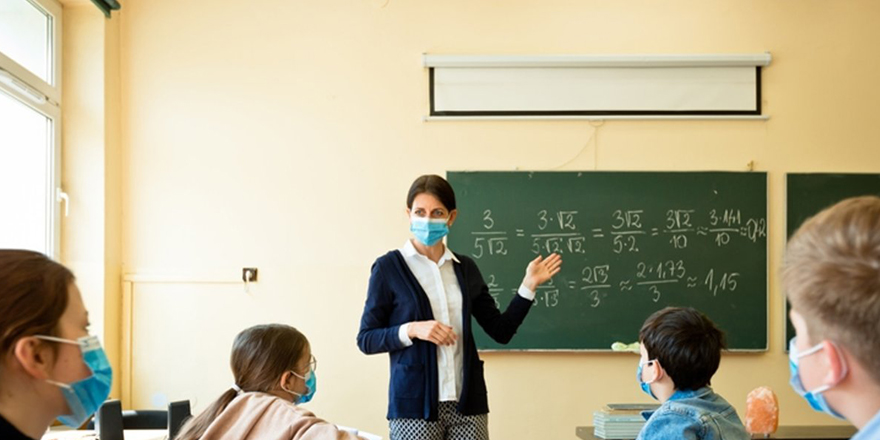 Prof. Dr. Dağlı: Okullar açıldı, çocuk koronavirüs hastaları arttı