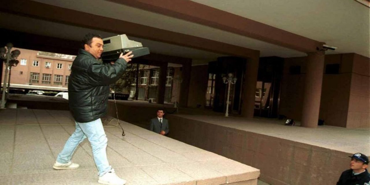 Ecevit'e yazar kasa fırlatan esnaf konuştu! "Ecevit halden anlardı, şimdi yapsak provokatör oluruz"