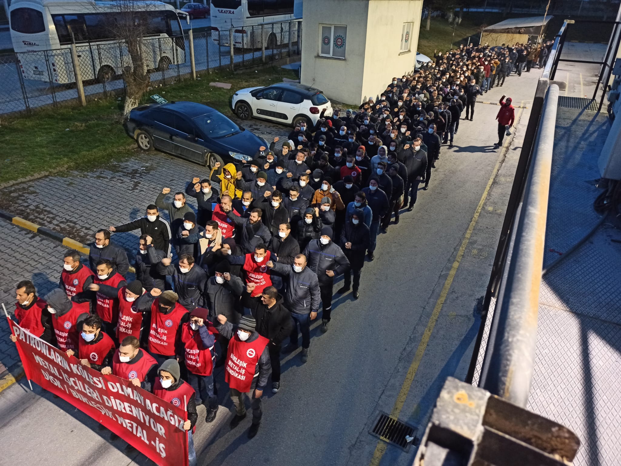 Eskişehir'de metal işçileri eylemlerini sürdürüyor