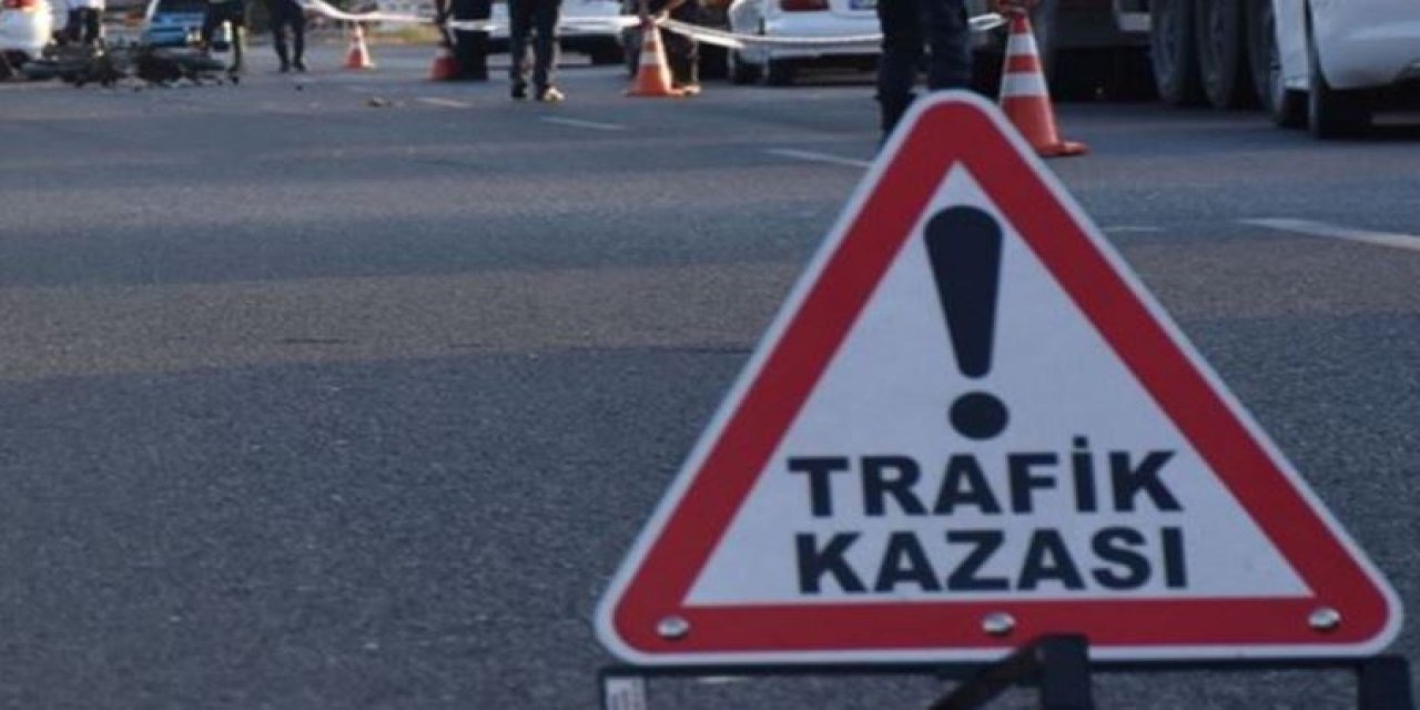 12 araç birbirine girdi, İstanbul yönü trafiğe kapandı