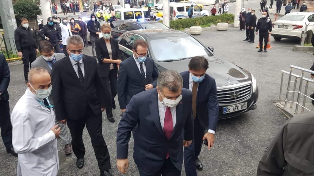Sağlık Bakanı Koca İstanbul'da hastaneleri geziyor