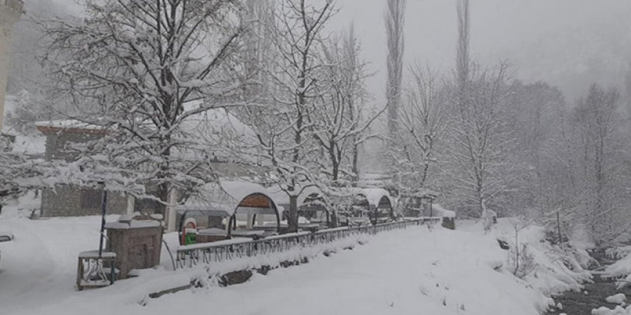 İki ilde eğitime kar engeli