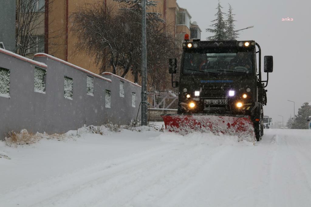 Odunpazarı'nda 7/24 karla mücadele