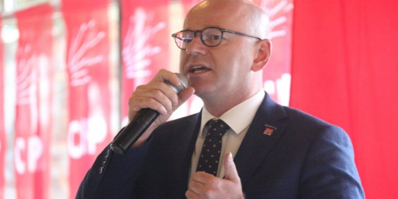 Başkan Sarı: 'Gençler AKP yüzünden Türkiye'den umudunu kesti'