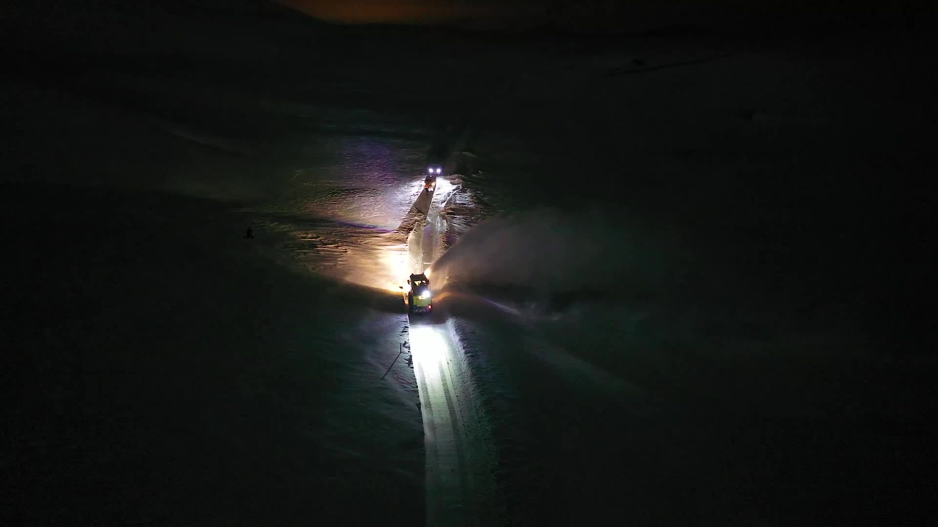 Van'da bin 18 yerleşim yerine ulaşılamıyor