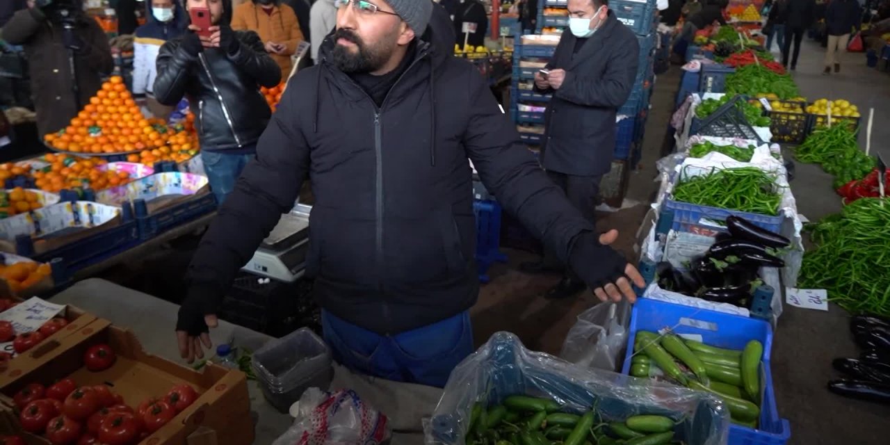 Pazar esnafı: "200 gram sata sata biz yorulduk, şikayetçiyiz"