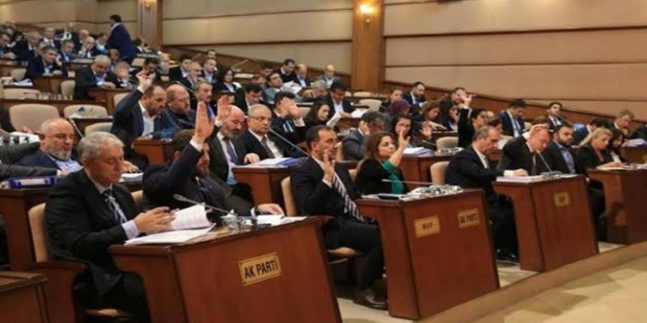 İBB Meclisi'nde CHP ve İYİ Parti’nin "deprem" teklifini AKP oylarıyla reddedildi! Gerekçesine çok şaşıracaksınız...