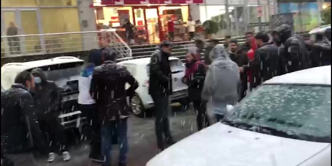 "İstanbul'da bir yatağa 44 öğrenci düşmektedir"