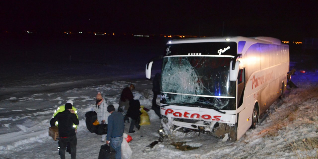 Aksaray’da yolcu otobüsü şarampole düştü: 4 yaralı
