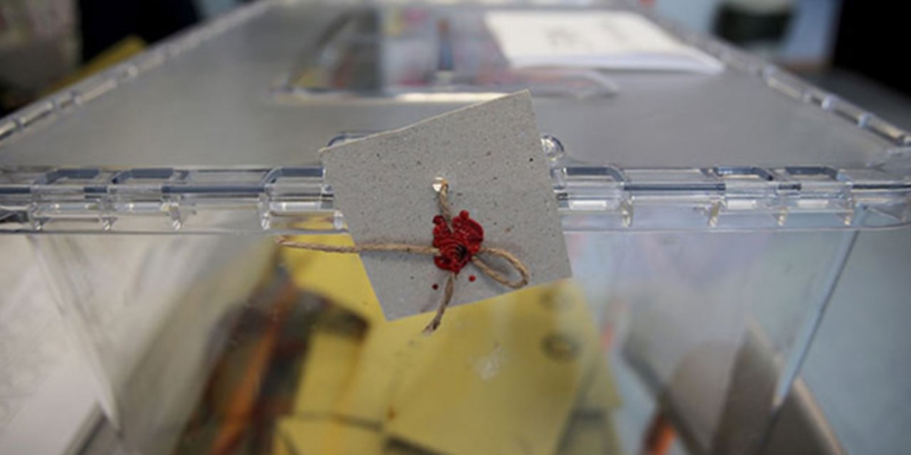 KKTC erken genel seçim için sandık başında